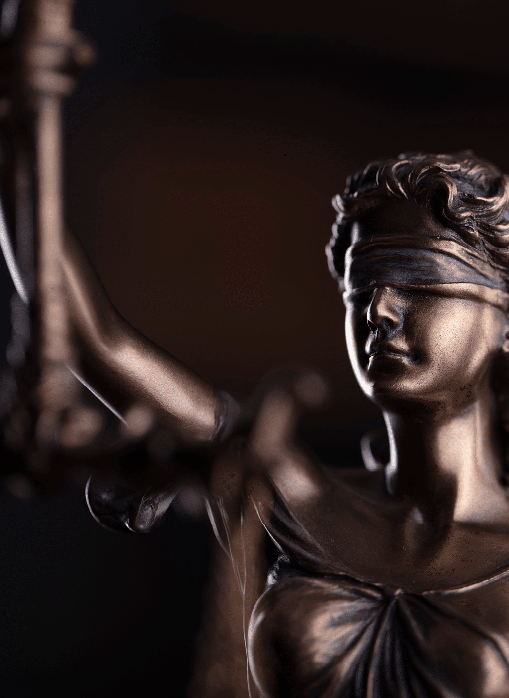 Law symbols composition. Themis sculpture and judge’s gavel on gray background.
